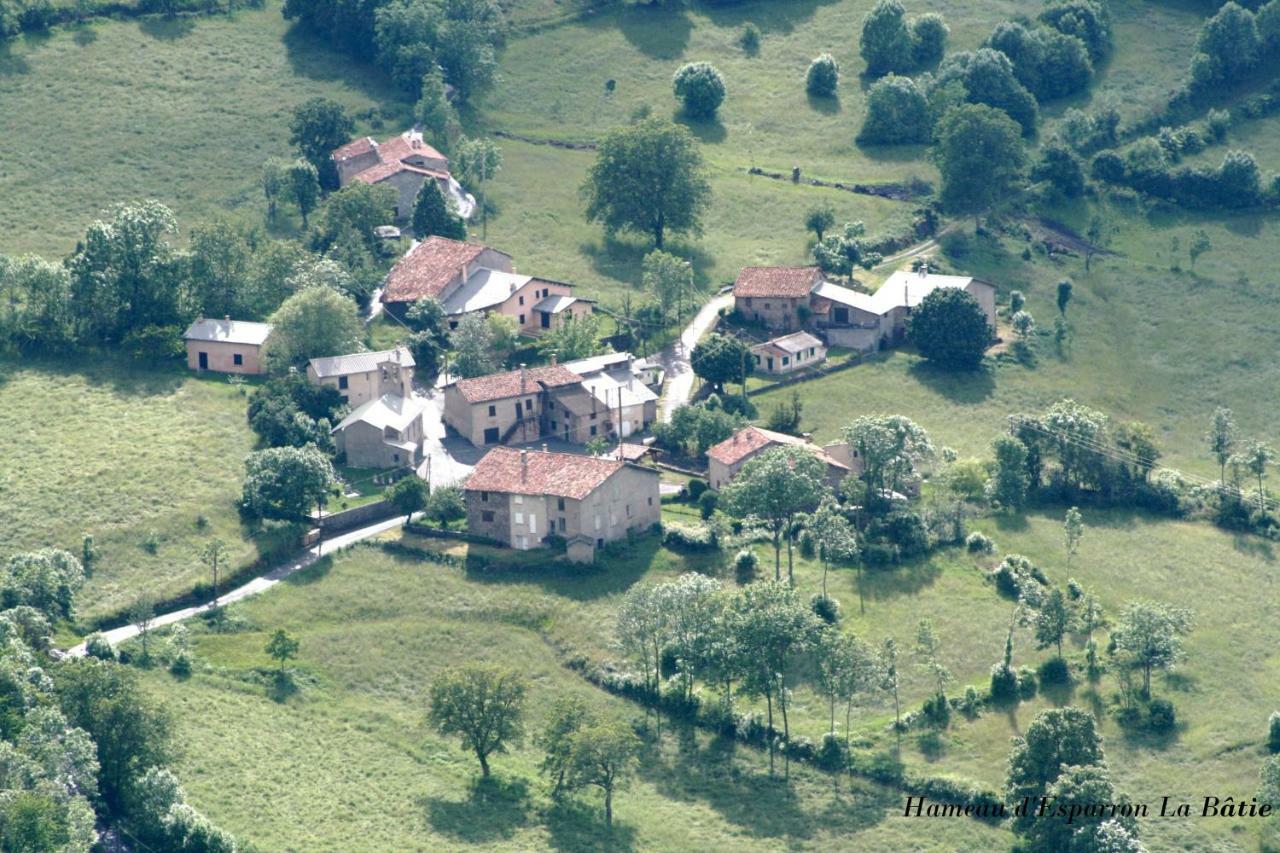 Comme Chez Vous Villa Bayons Exterior photo